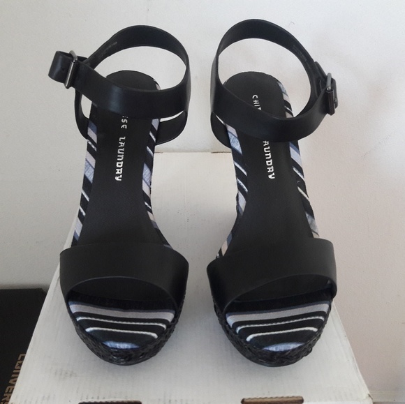 Chinese Laundry wedges - Picture 3 of 3
